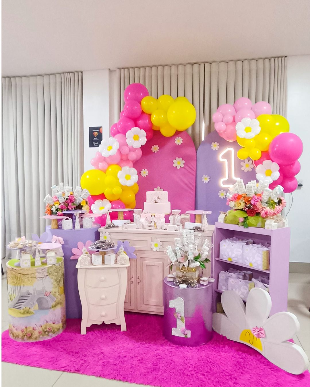 Decoração festa infantil tema Margarida em Cuiabá — Mimos da Vivi