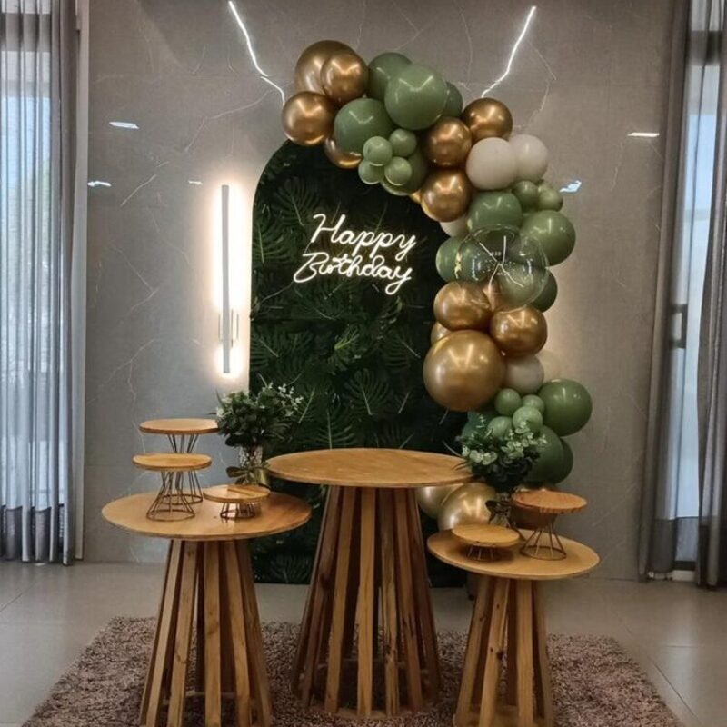 Decoração festa adulto verde elegante em Cuiabá — Mimos da Vivi